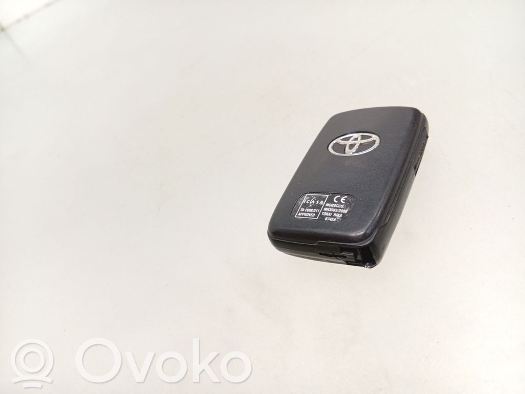Toyota Prius+ (ZVW40) Ignition key/card 