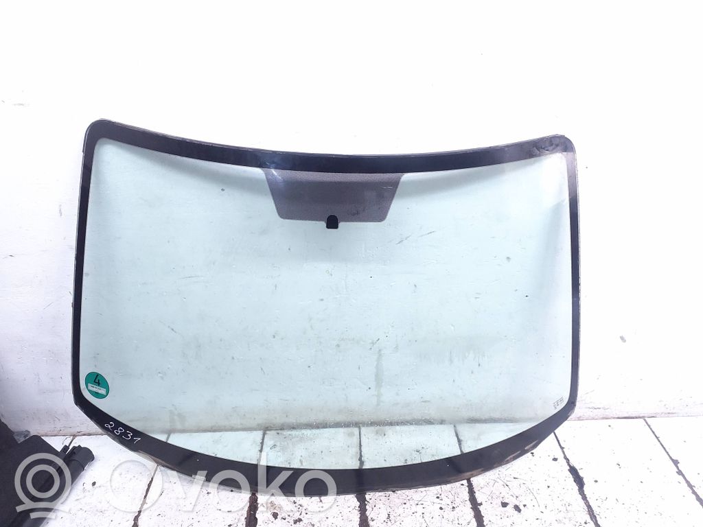 Mazda 3 I Front windscreen/windshield window 