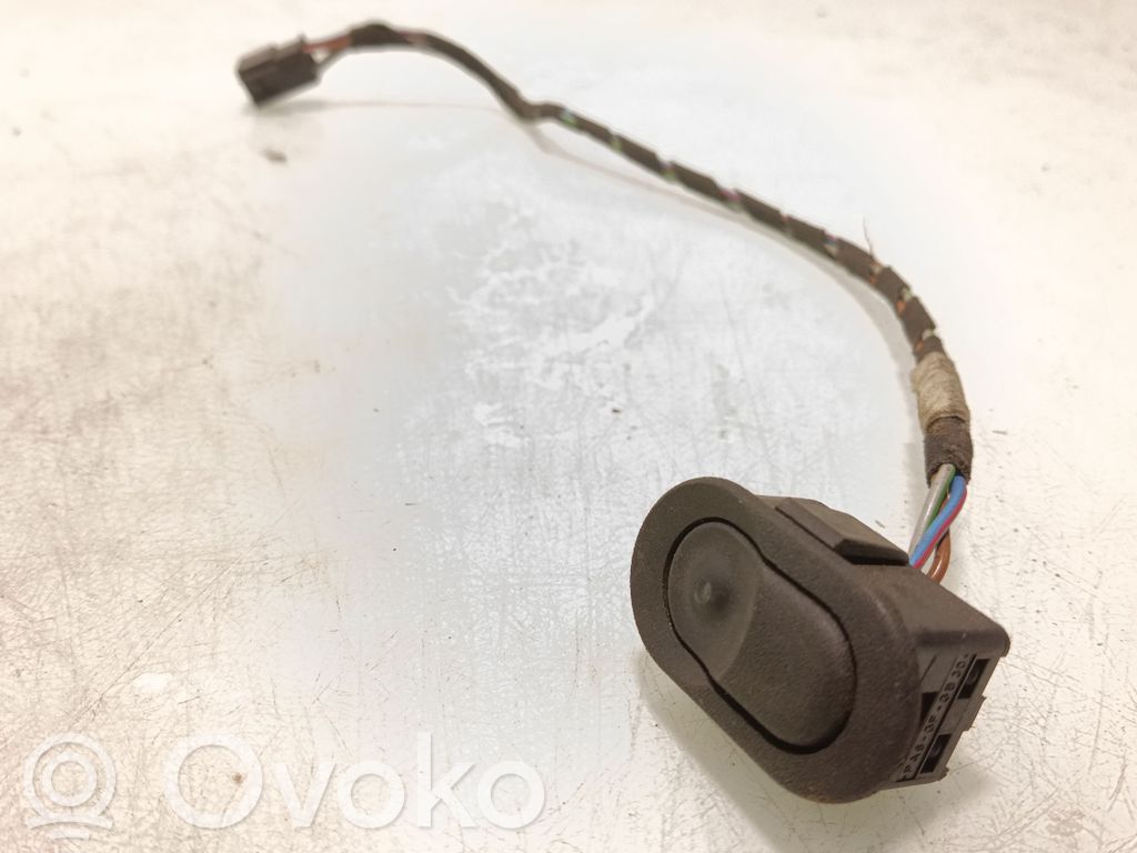 Electric window control switch   90438543