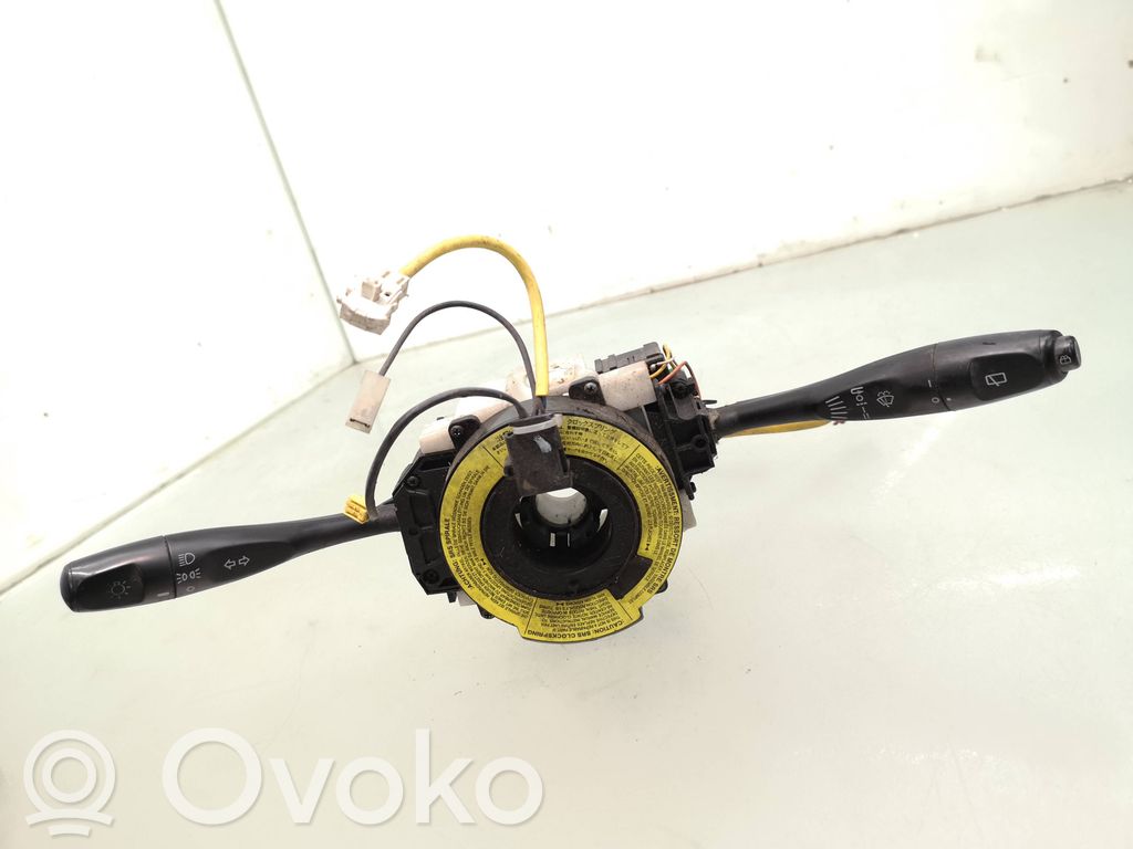 Mitsubishi Carisma Commodo, commande essuie-glace/phare 