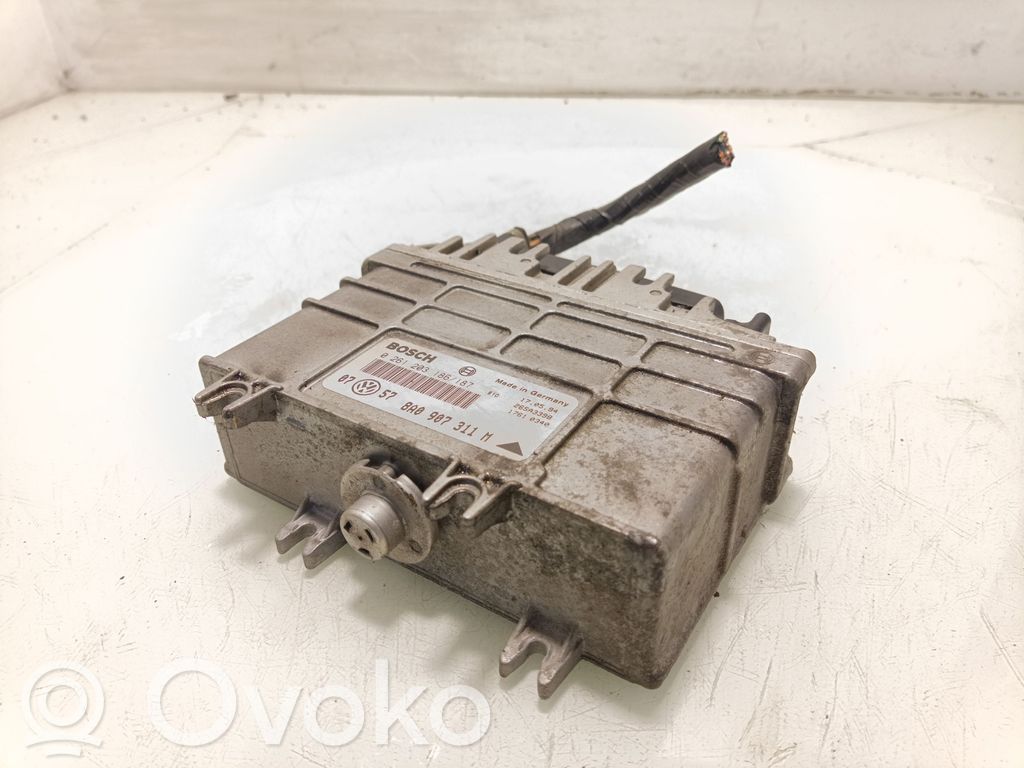 Volkswagen Golf III Engine control unit/module 