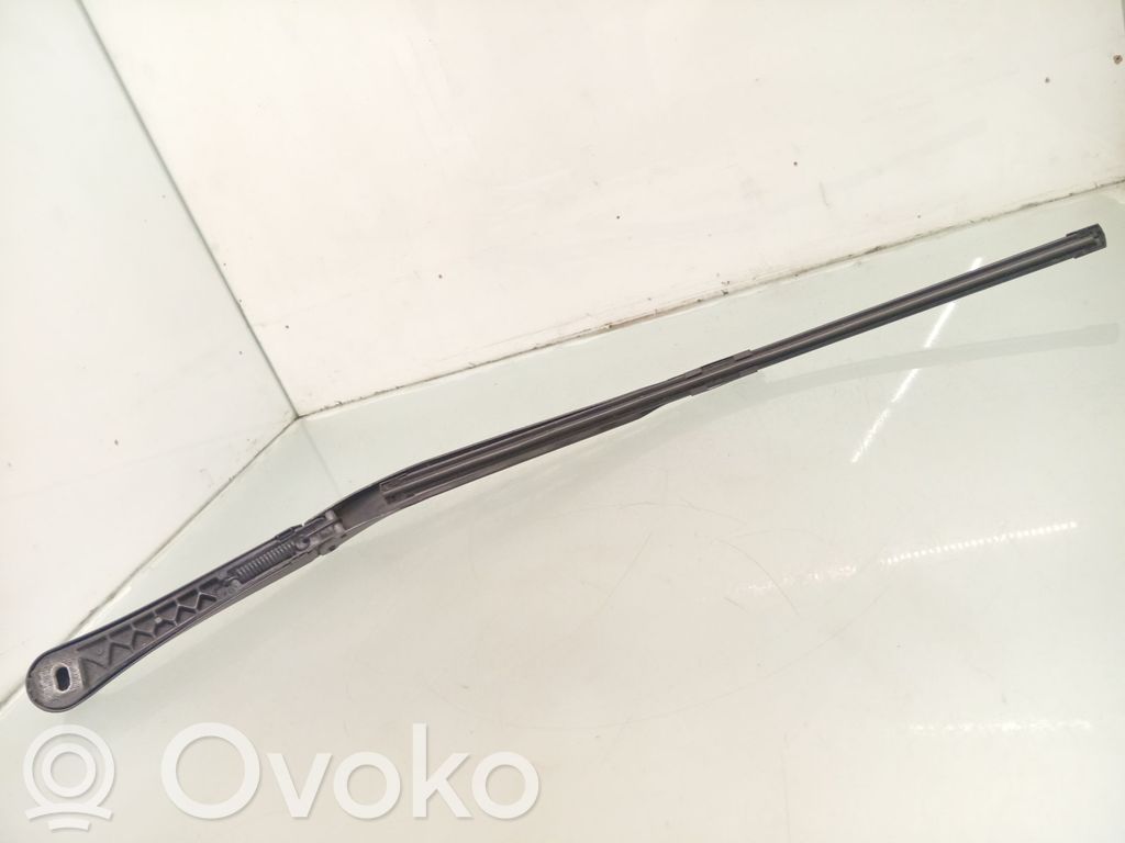 BMW 5 E60 E61 Wischerarm vorne 