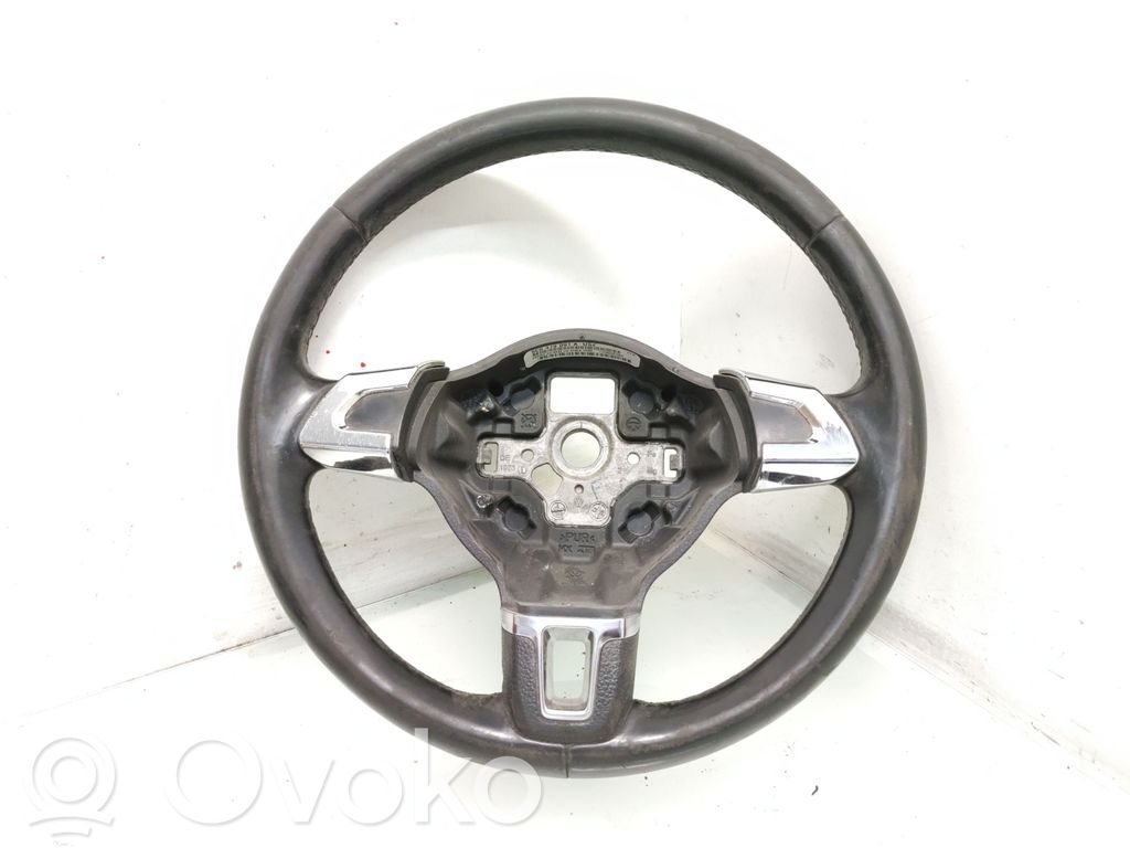 Volkswagen Golf VI Ohjauspyörä 