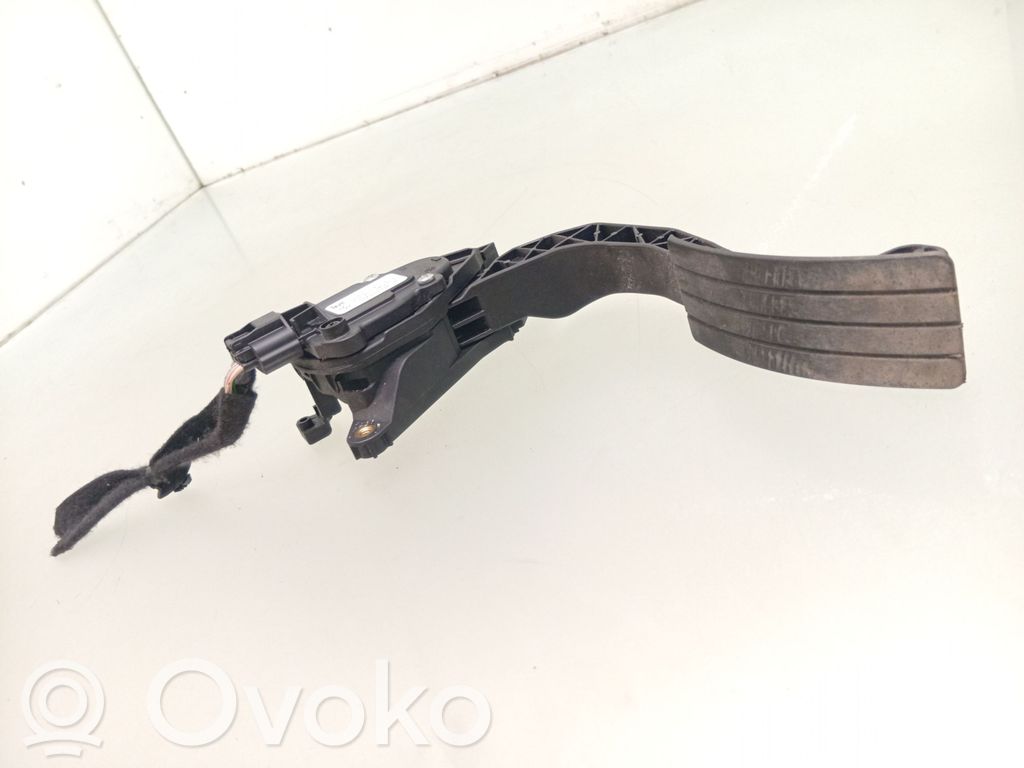 Dacia Sandero II Akseleratora pedālis 