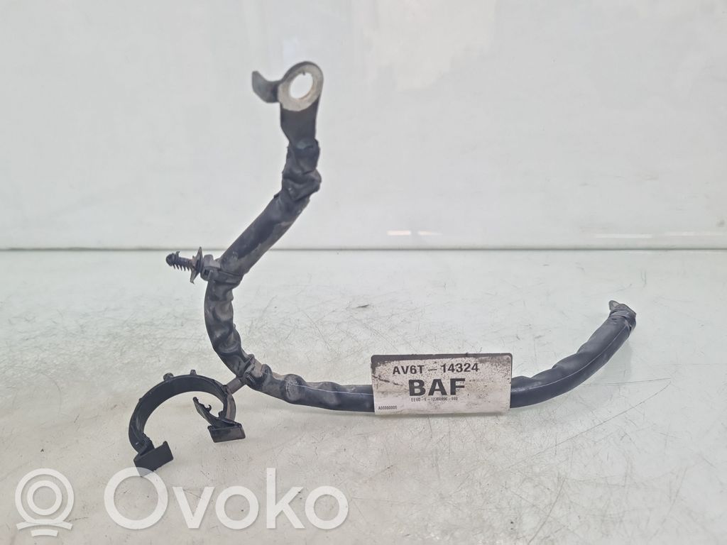 Ford Kuga I Minus / Klema / Przewód akumulatora 