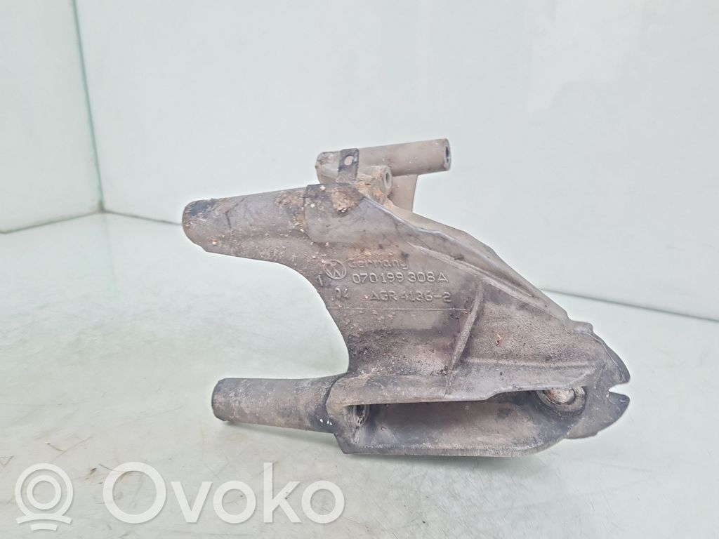 Volkswagen Touareg I Łapa / Mocowanie silnika 