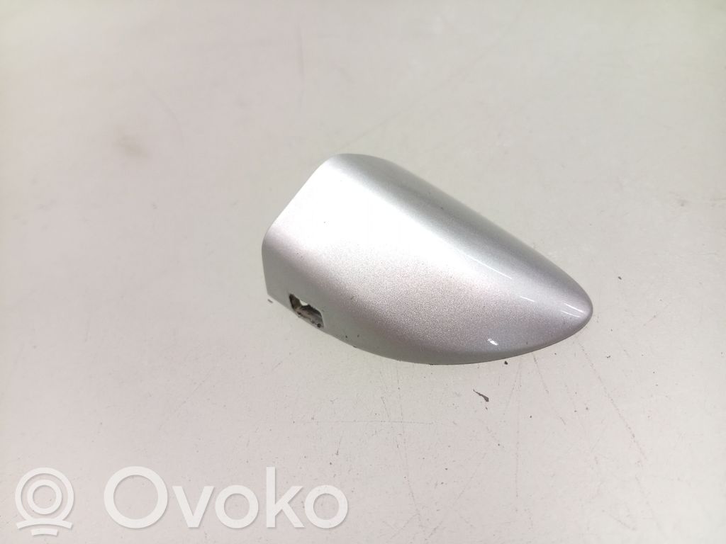 Volkswagen PASSAT B7 Coperchio portiera di carico 