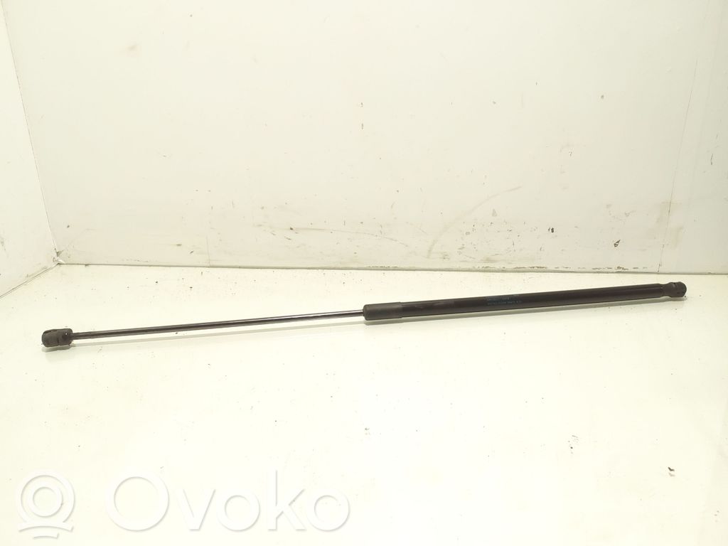 Volkswagen PASSAT B7 Siłownik maski przedniej 