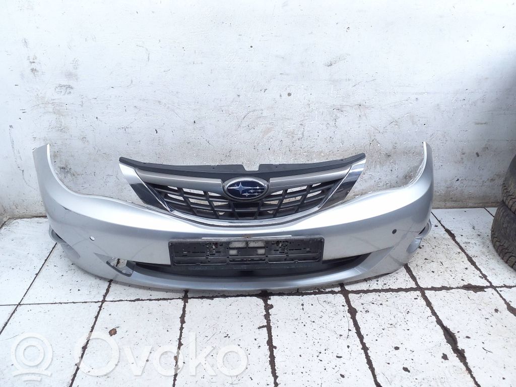 Subaru Impreza III Parachoques delantero