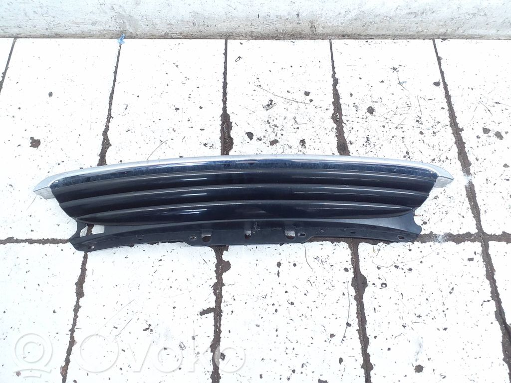 Mini One - Cooper Coupe R56 Front bumper upper radiator grill 