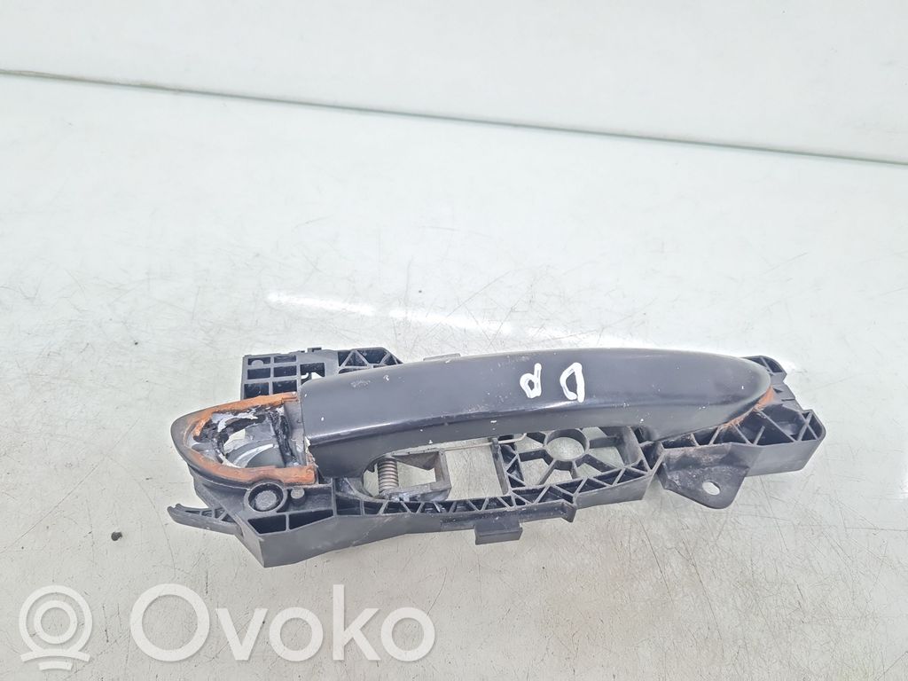 Volkswagen PASSAT B6 Poignée extérieure avant 