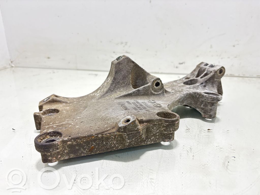Skoda Octavia Mk2 (1Z) Mocowanie alternatora 