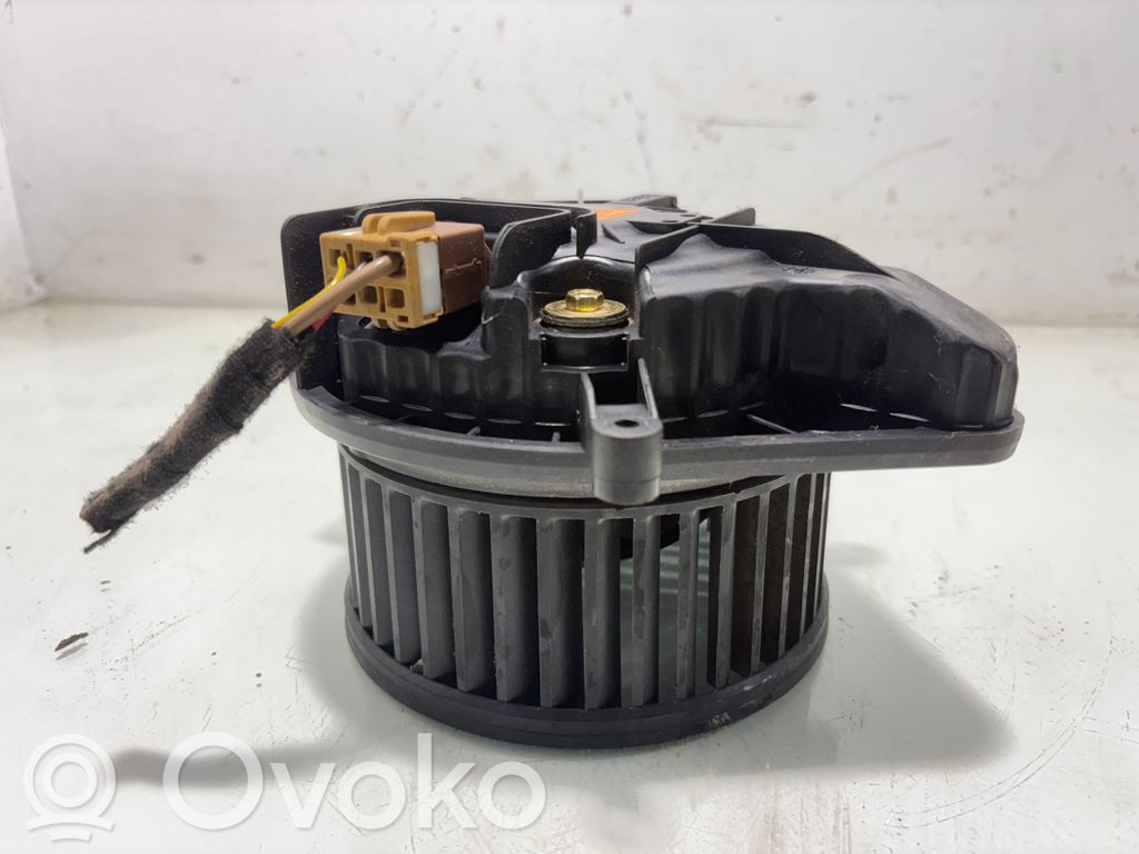Audi A4 S4 B6 8E 8H Heizungslüfter 
