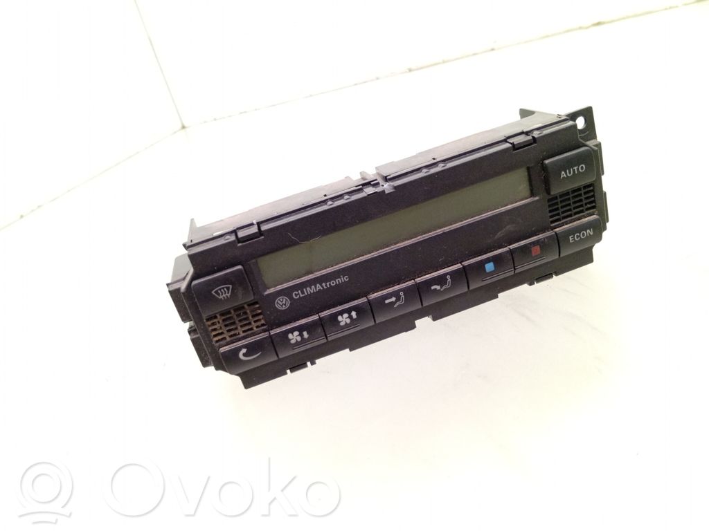 Volkswagen PASSAT B5.5 Unitate control climatizare 