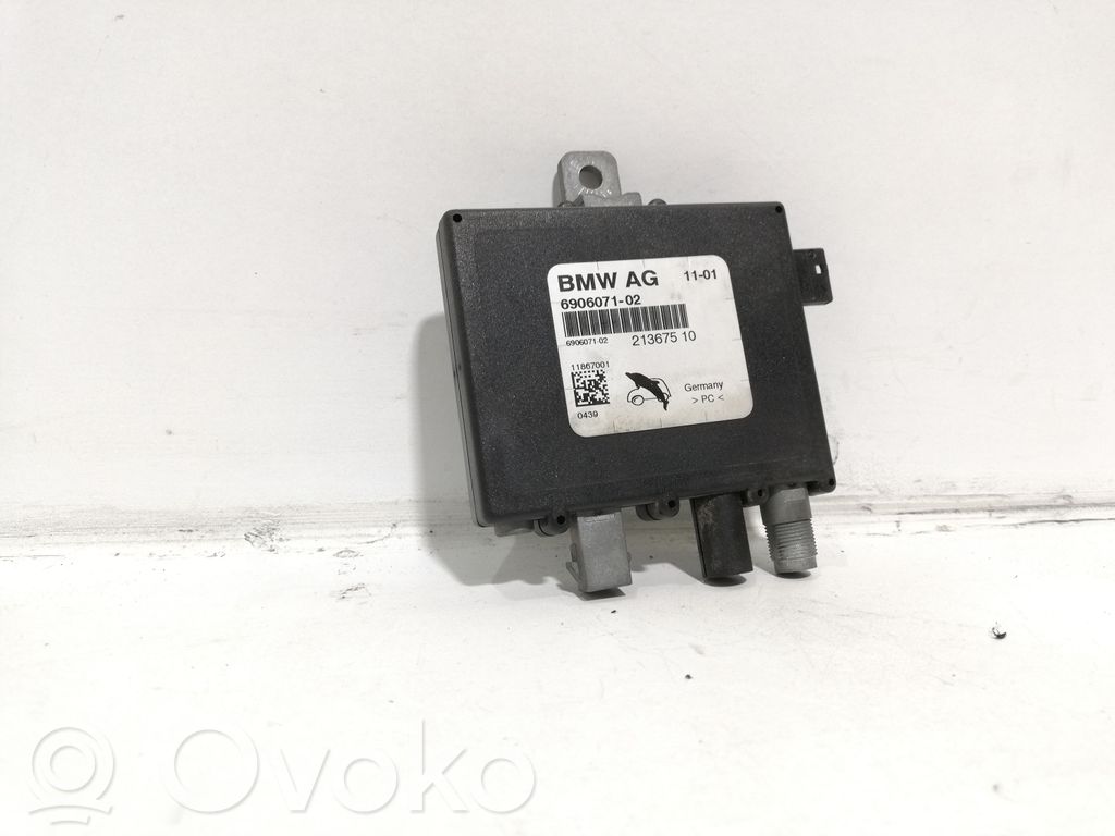 BMW 3 E46 Antenos stiprintuvas 