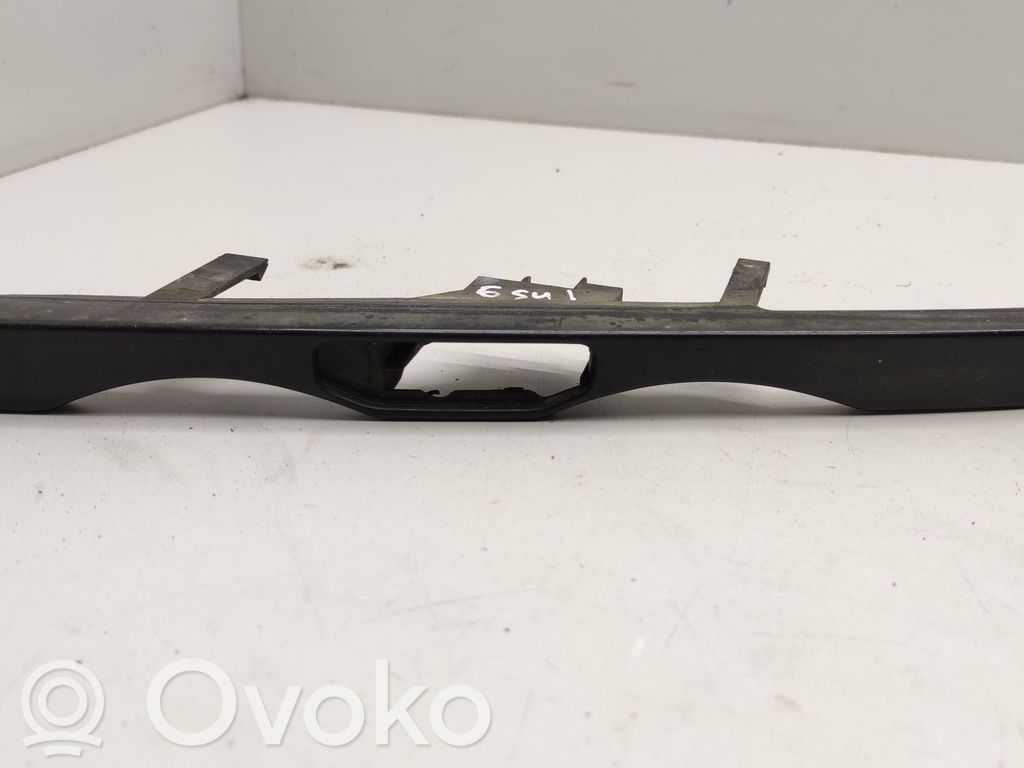 BMW 3 E46 Under headlight/headlamp trim 