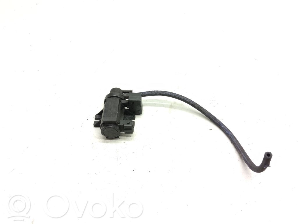BMW 5 E60 E61 Turboahtimen magneettiventtiili 
