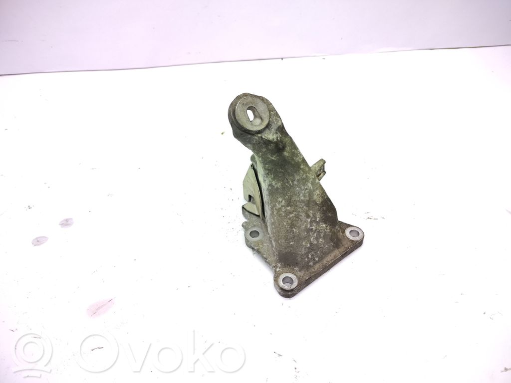 BMW 3 E46 Engine mounting bracket 