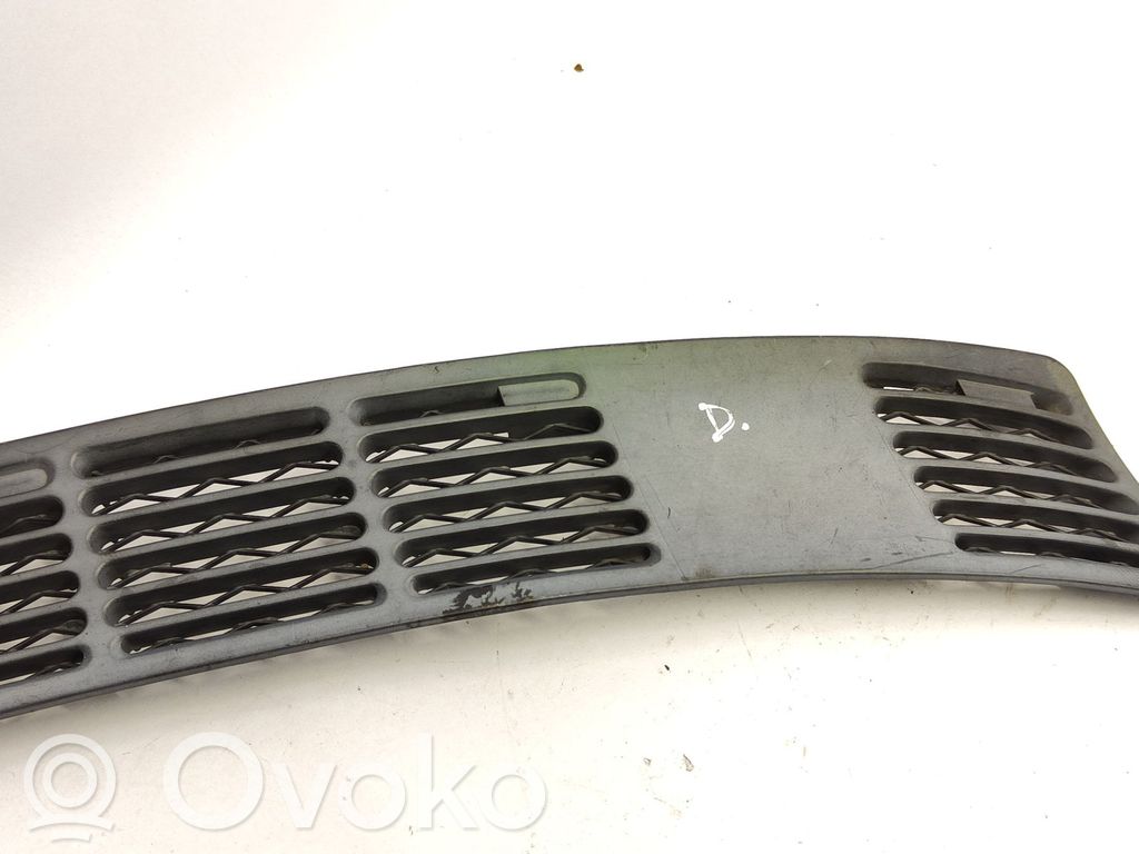BMW 3 E30 Bonnet/hood grill 