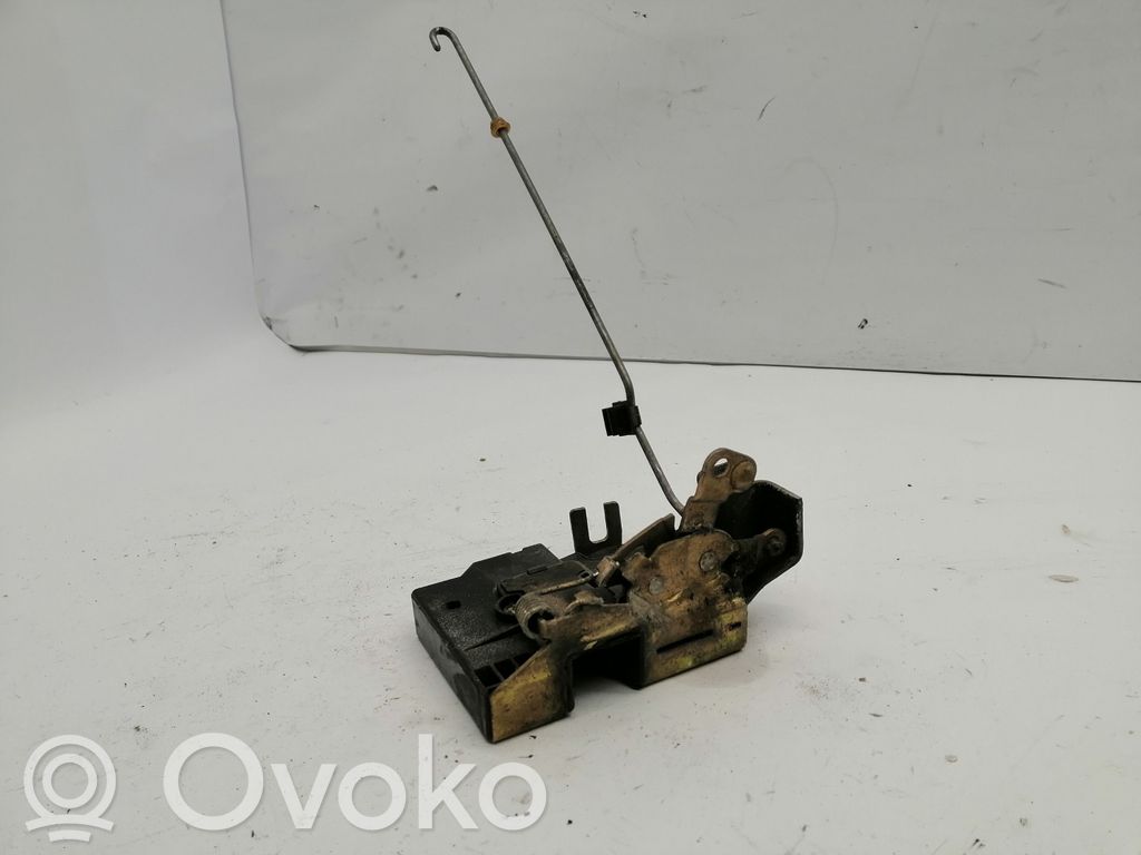 BMW 3 E30 Front door lock 