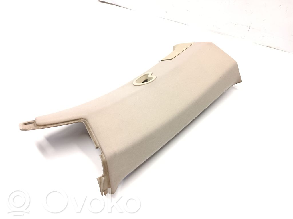 Osłona słupka szyby przedniej / A   EMG500322,EMG500354