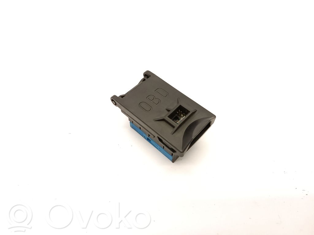 BMW 3 E46 Kita salono detalė 