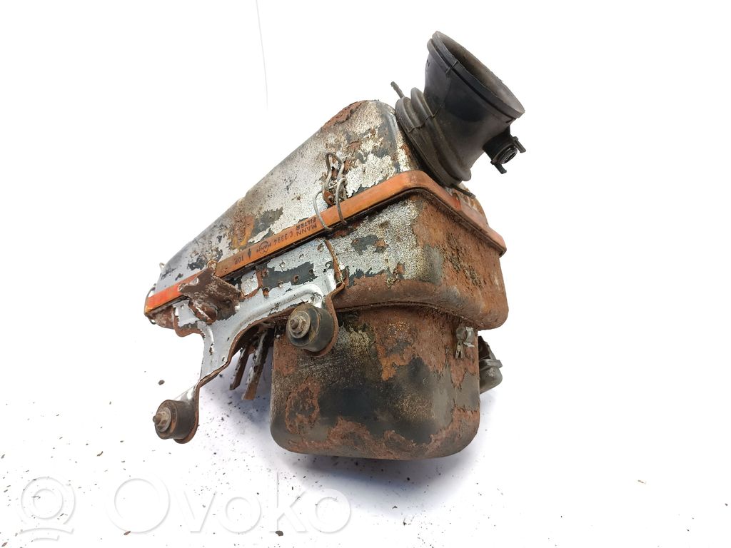 Air filter box
