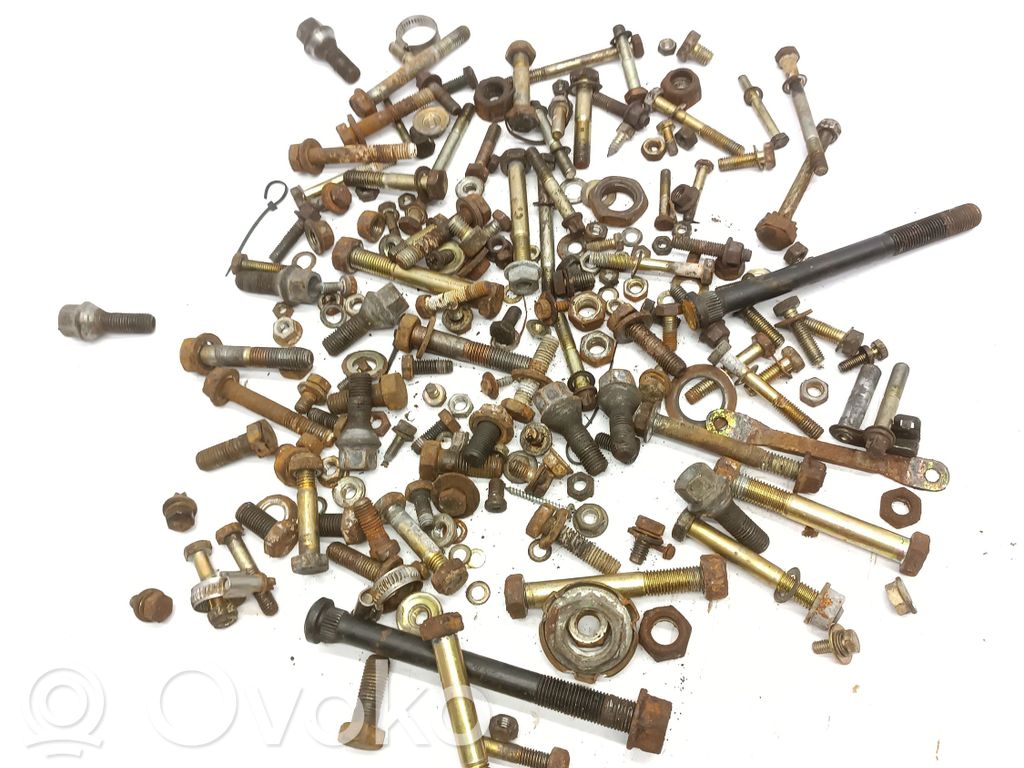 Nuts/bolts