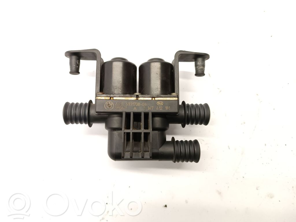 BMW 5 E60 E61 Coolant heater control valve 