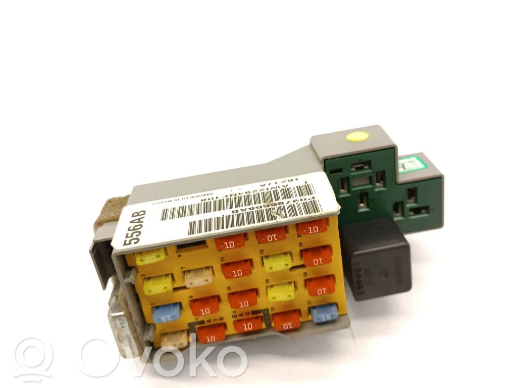 Skrzynka bezpieczników / Komplet   P04795556AB,AWI2294NF108,556AB
