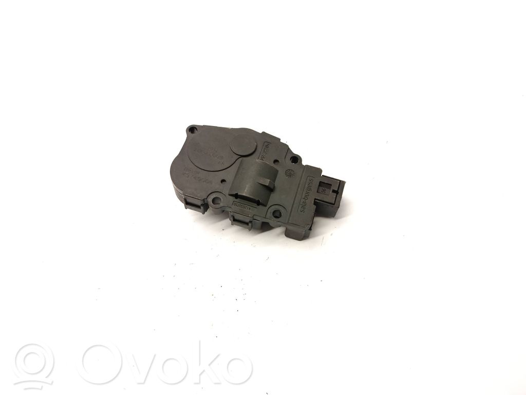 Audi A5 8T 8F Motor/activador trampilla de calefacción 