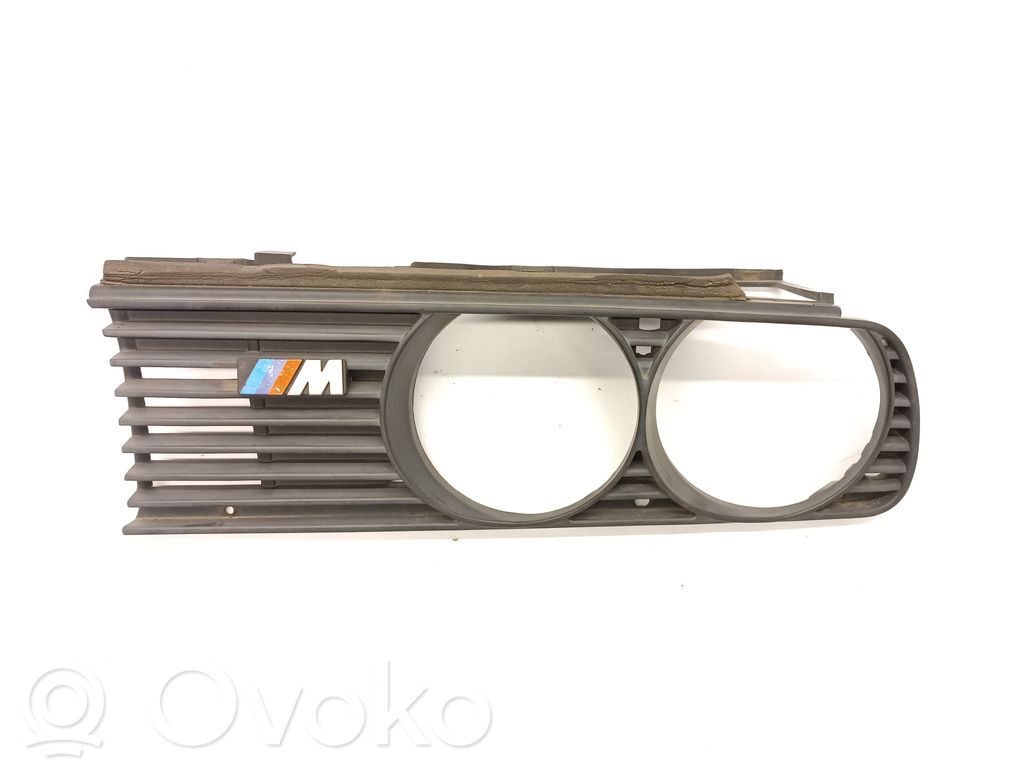 BMW 3 E30 Under headlight/headlamp trim 