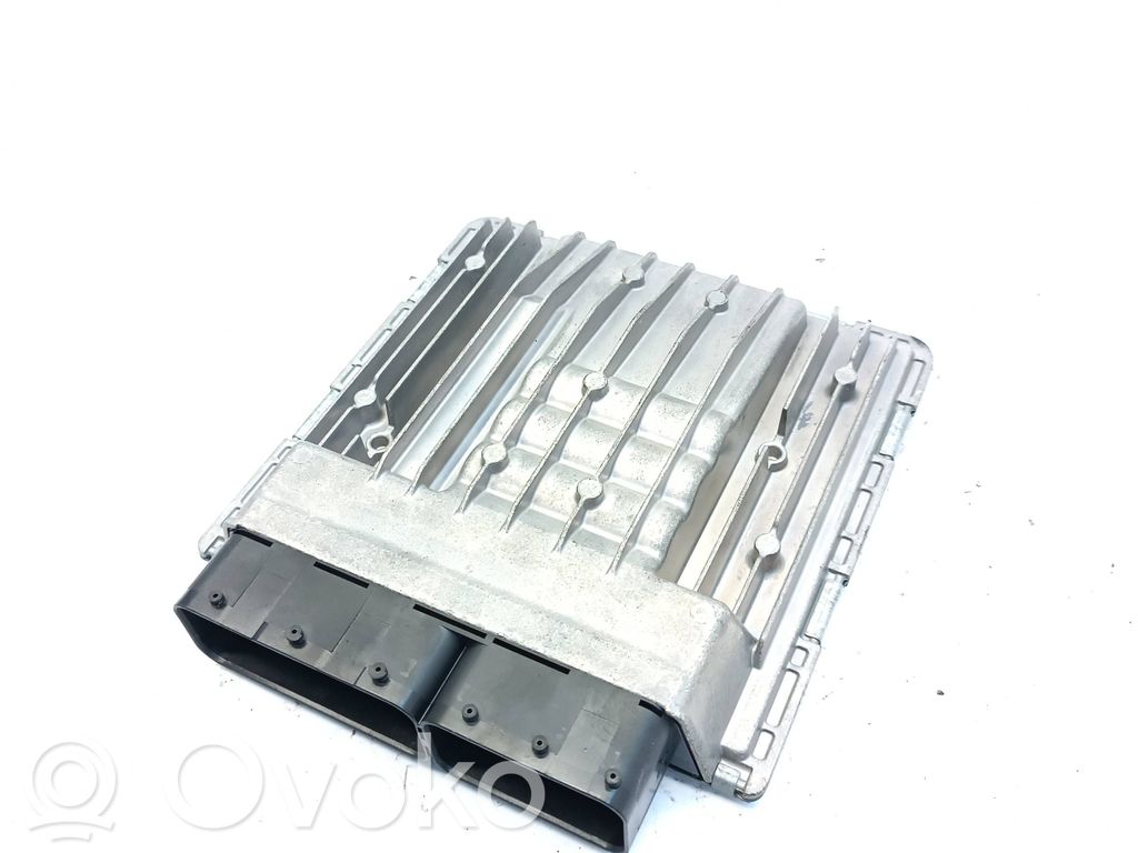 BMW 5 E60 E61 Engine control unit/module 