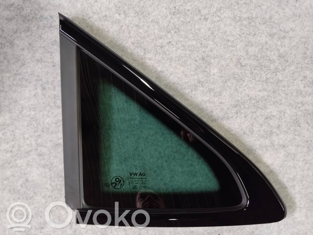 Rear side window   5FF845299H,5FF845299