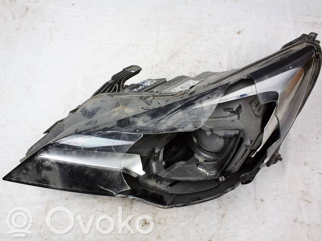 Opel Astra K Scheinwerfer 