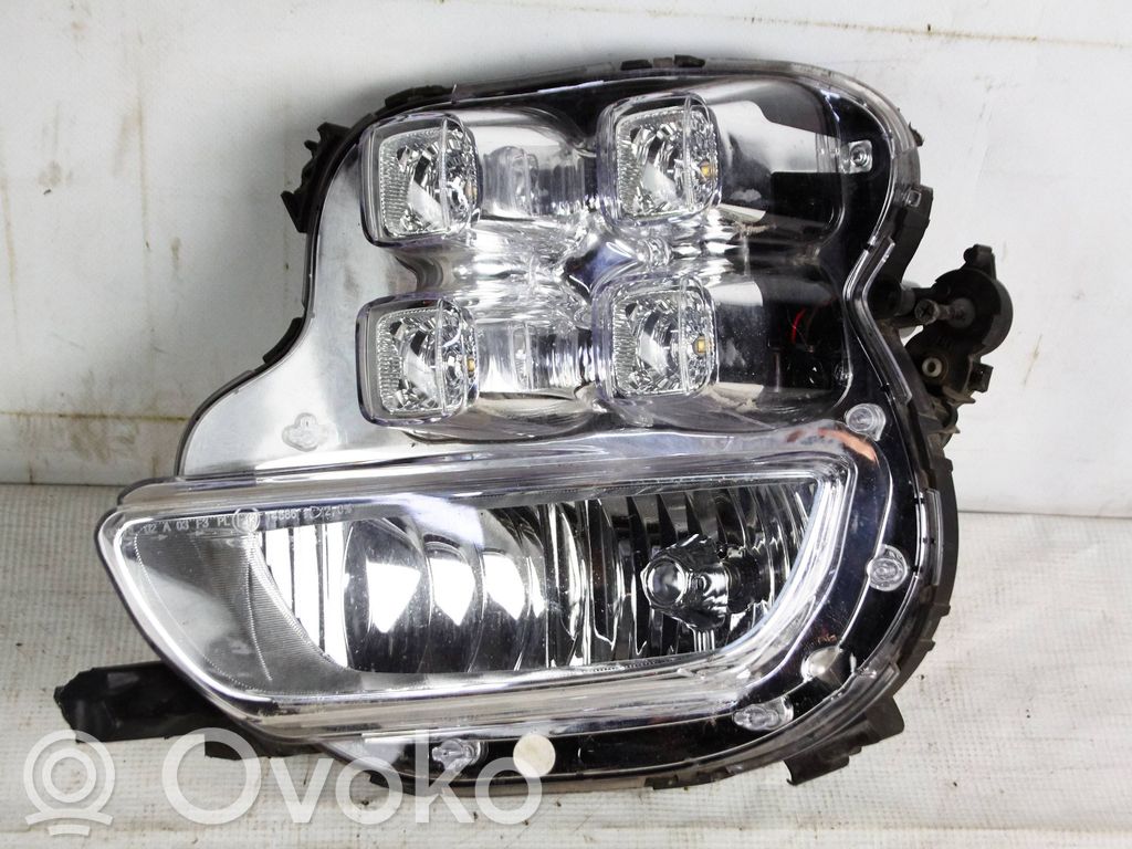 KIA Ceed Miglas lukturis priekšā 