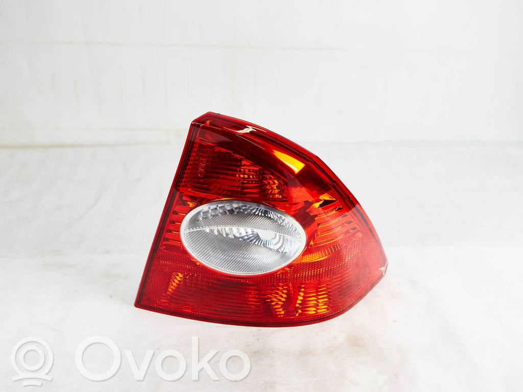 Ford Focus Galinis žibintas kėbule 