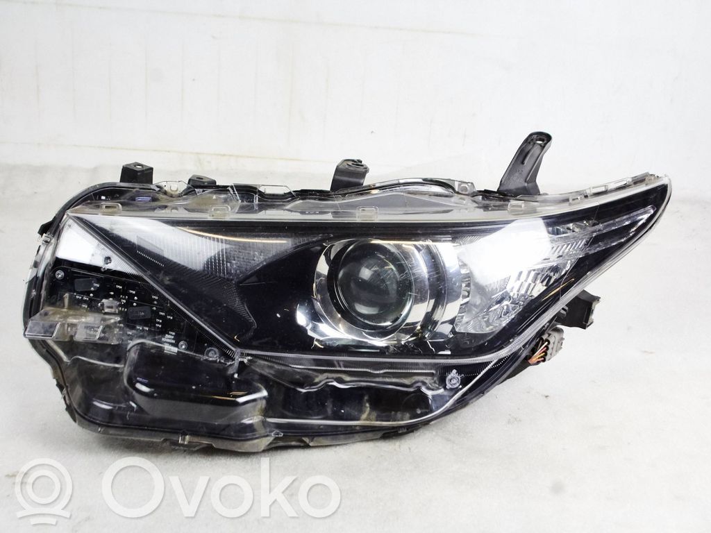 Toyota Auris E180 Scheinwerfer 