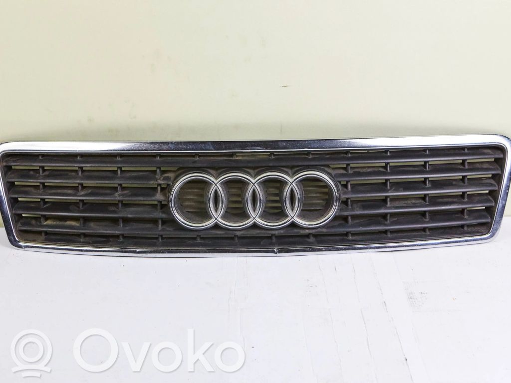 Audi A8 S8 D2 4D Etusäleikkö 