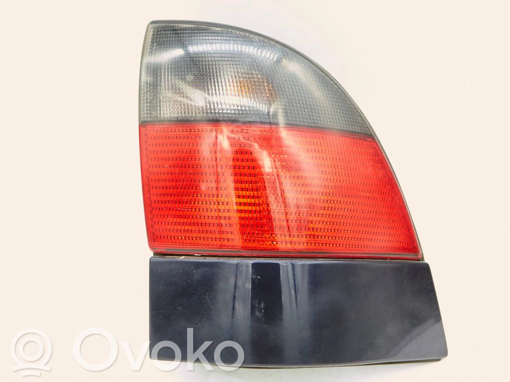 Rear/tail lights   4564464