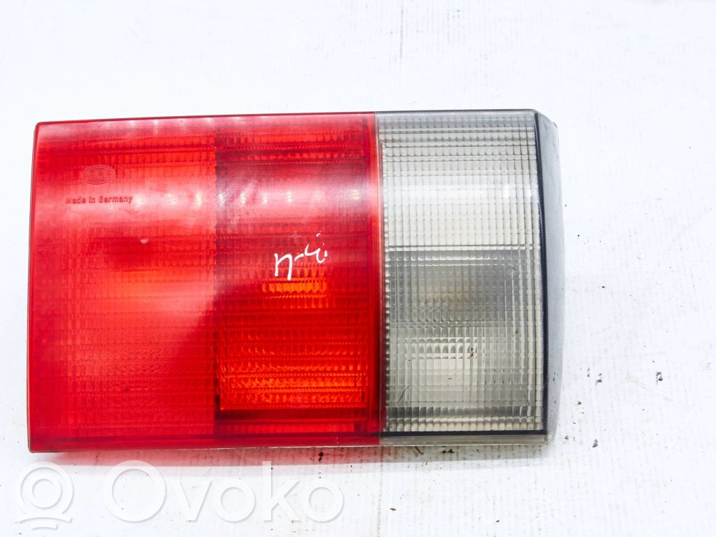 Audi 80 90 S2 B4 Lampy tylnej klapy bagażnika 