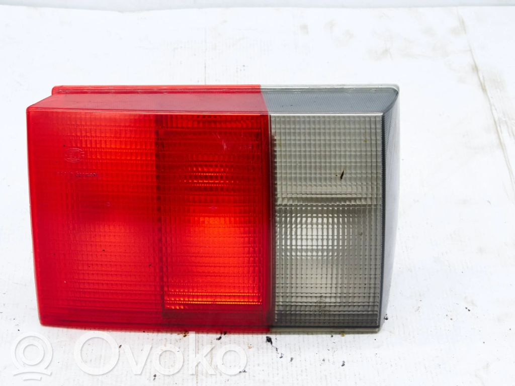 Audi 80 90 S2 B4 Lampy tylnej klapy bagażnika 
