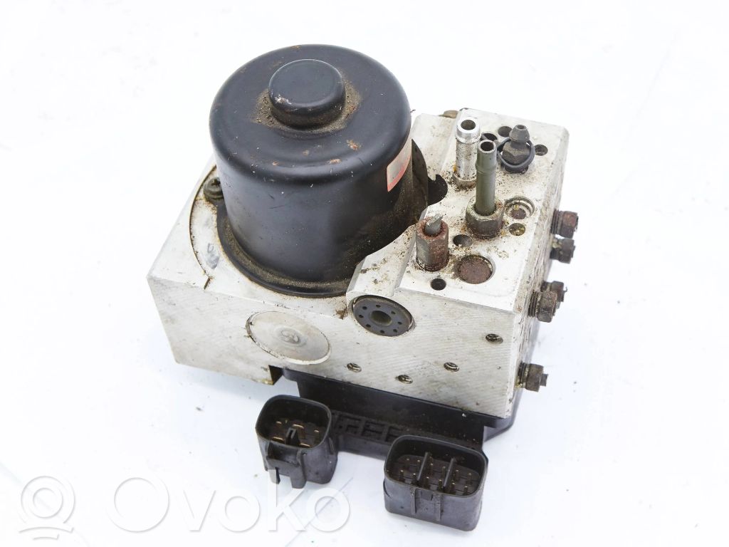 Lexus IS 200-300 ABS Pump 