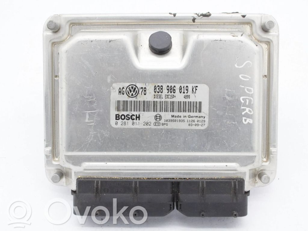 Volkswagen PASSAT B5 Engine control unit/module 