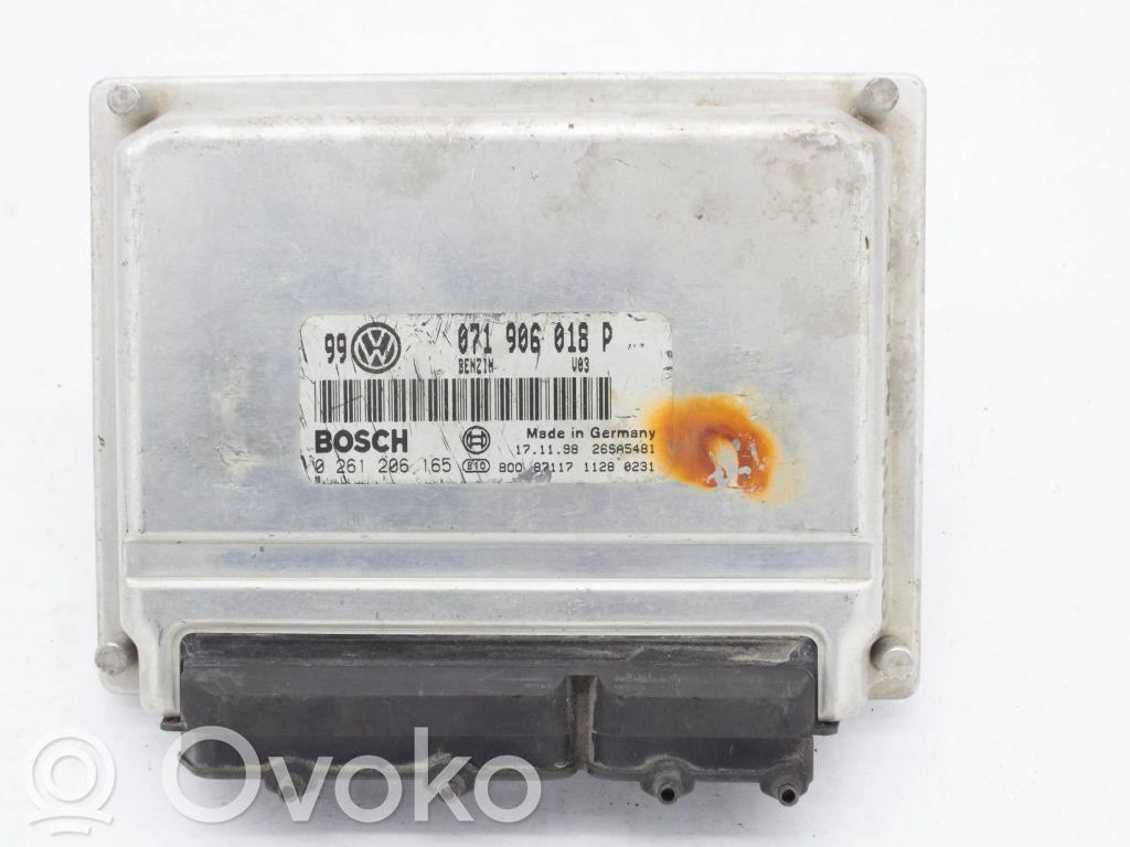 Volkswagen PASSAT B5 Engine control unit/module 