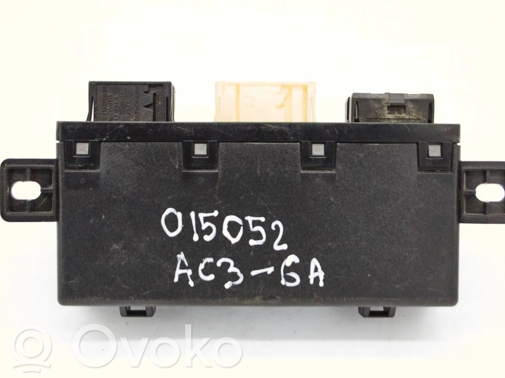 BMW 5 E39 Unidad de control/módulo de la puerta 