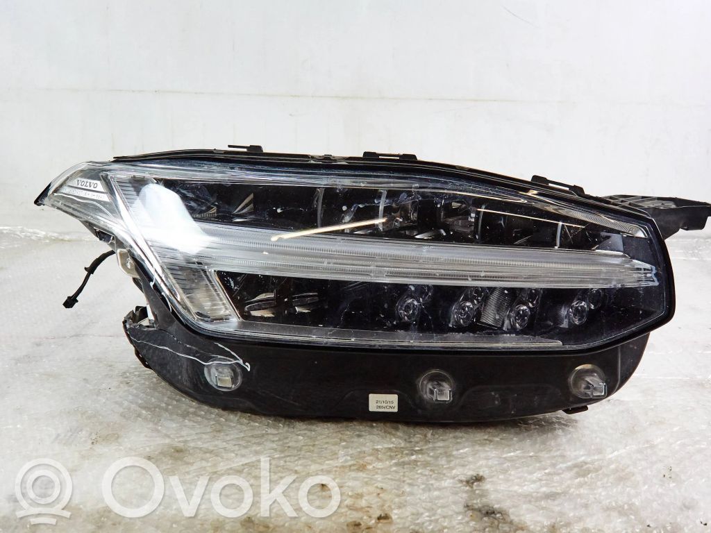 Volvo XC90 Scheinwerfer 