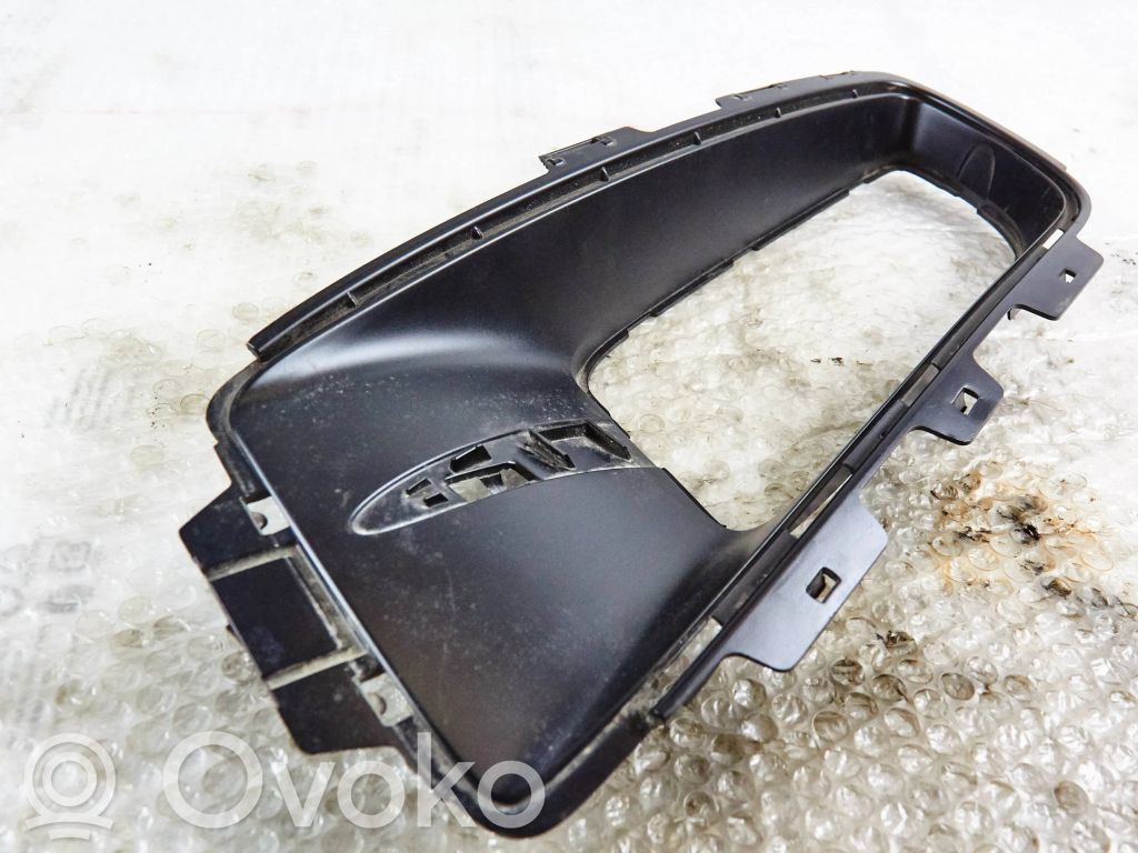 BMW X5 E70 Front bumper lower grill 