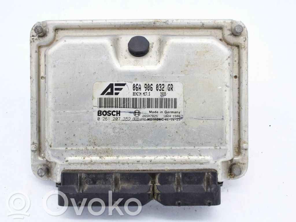 Volkswagen Sharan Engine control unit/module 