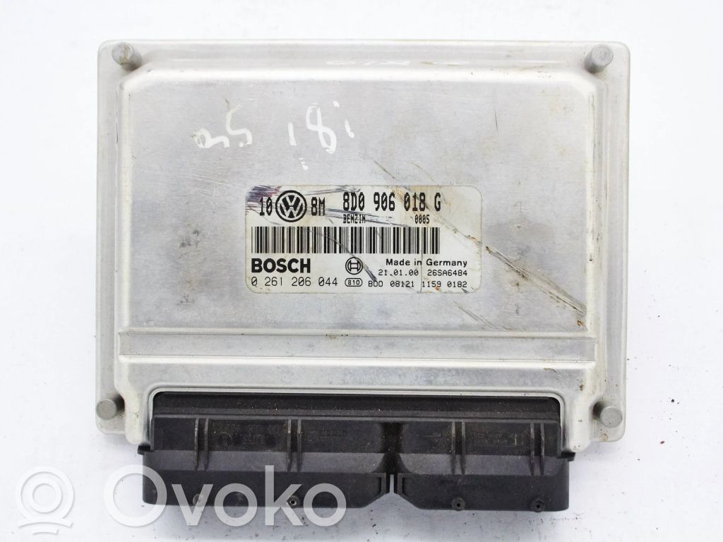 Volkswagen PASSAT B5 Engine control unit/module 
